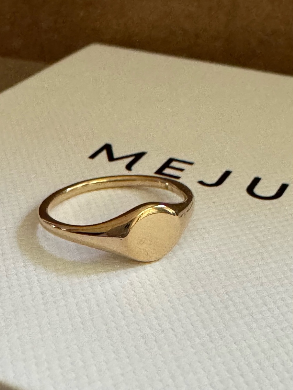 ✨Mejuri Signet Pinky Ring Sz 3